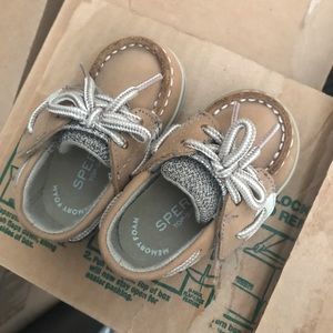 Brand new baby sperrys!